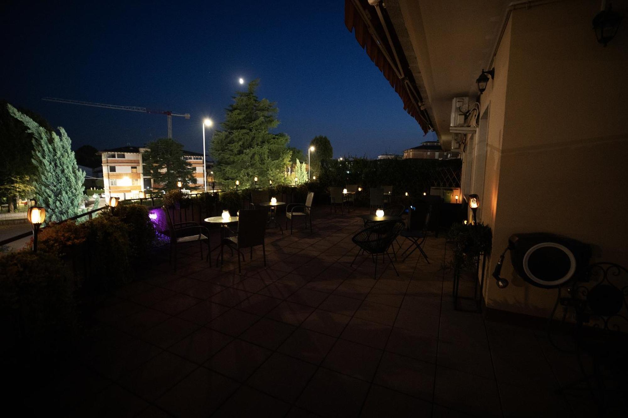 Bru Rooms Peschiera del Garda Exterior photo