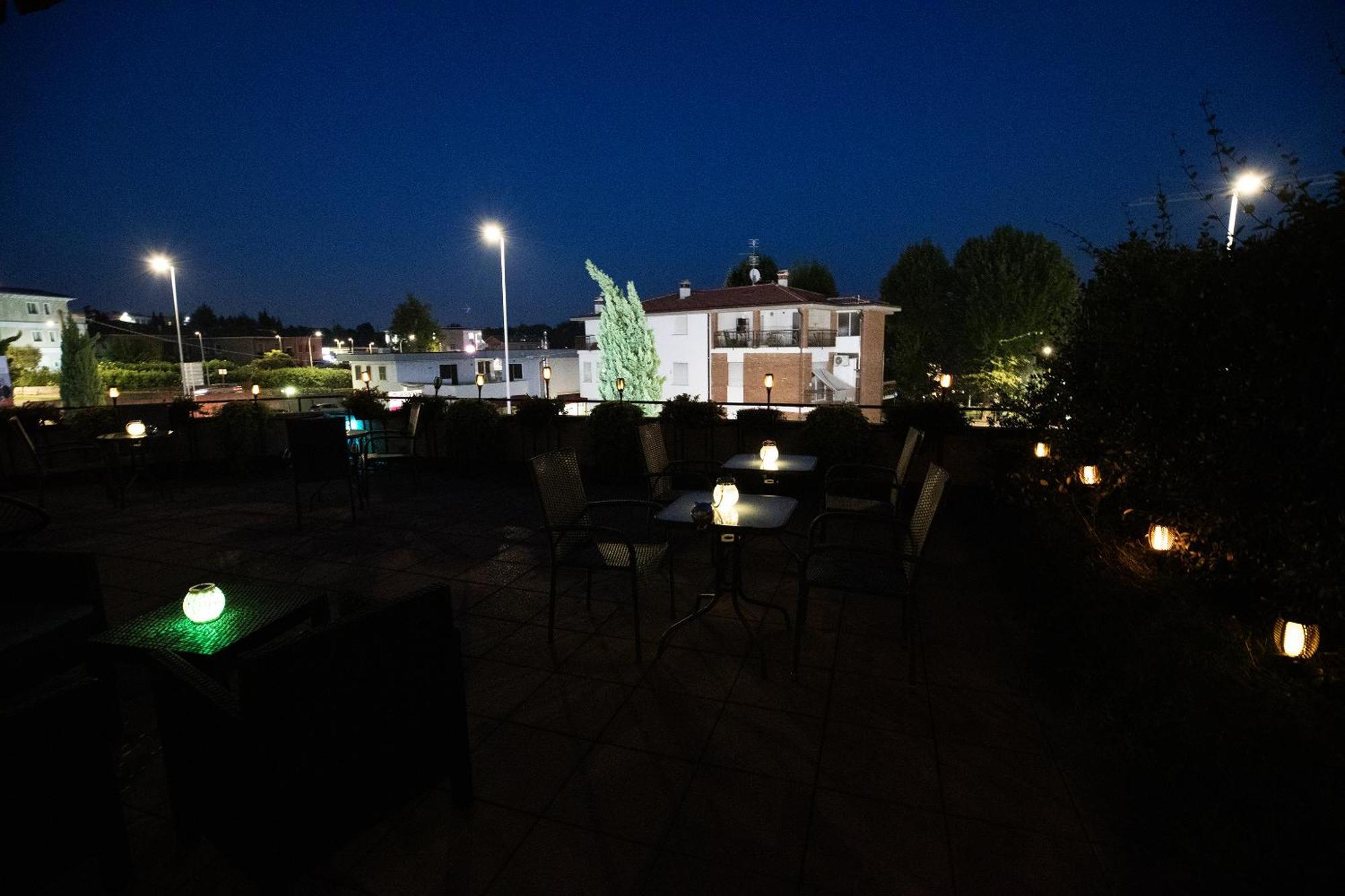 Bru Rooms Peschiera del Garda Exterior photo