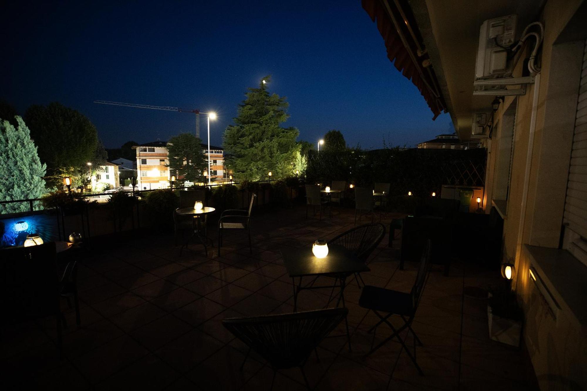Bru Rooms Peschiera del Garda Exterior photo