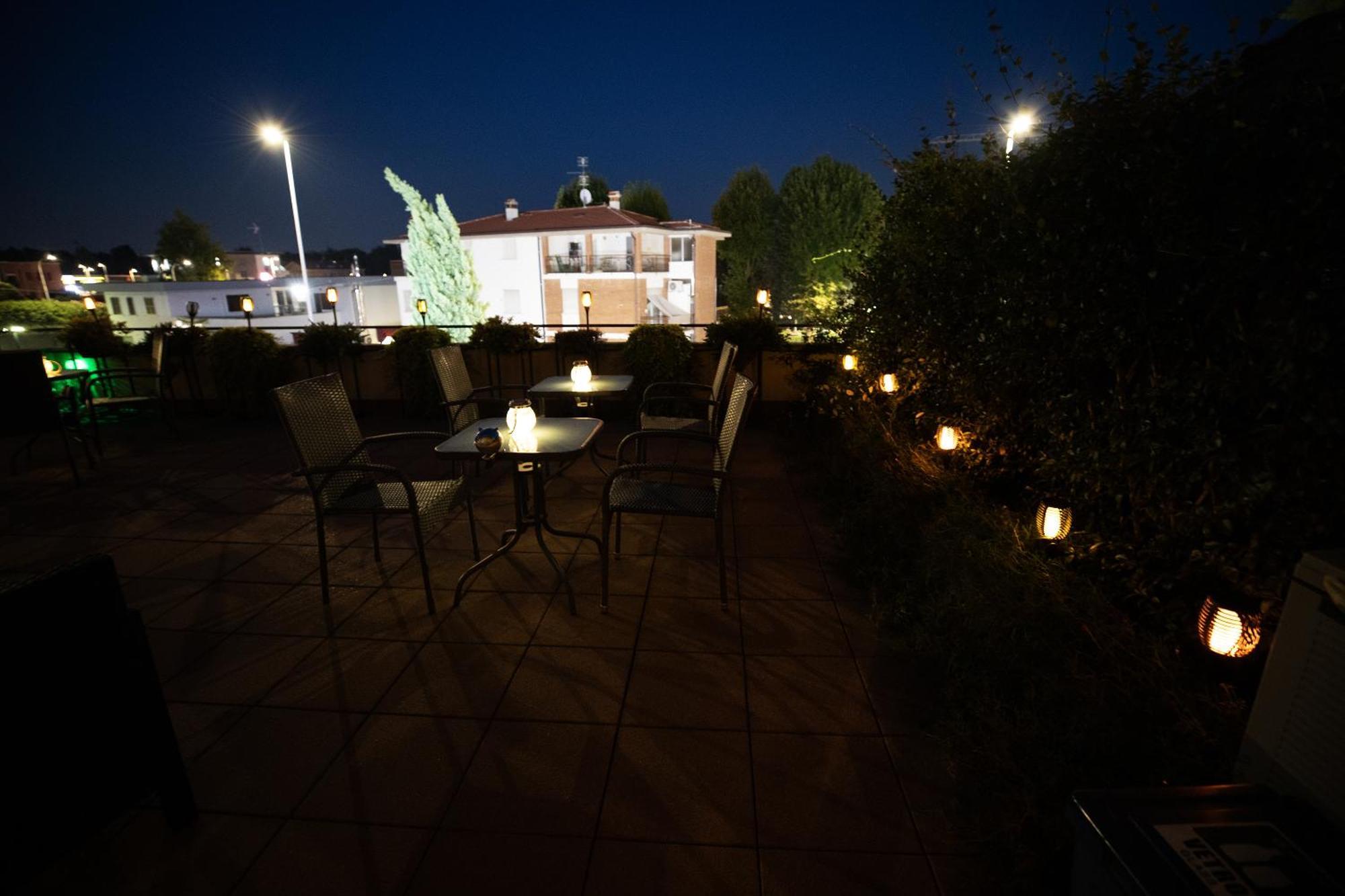Bru Rooms Peschiera del Garda Exterior photo
